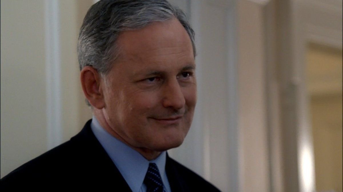 ALIASrewatch's tweet photo. POPQuiz! What was our Spy Dad’s middle name?
Give us your answers! #Alias #AliasRewatch #JackBristow #VictorGarber https://t.co/lgvWA9Edf6