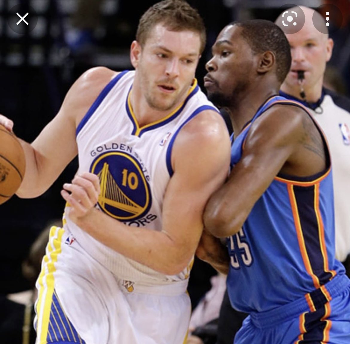 iballcurt's tweet photo. Arguably one the best warriors ever… being defended by kevin durant https://t.co/9La8gUnduW