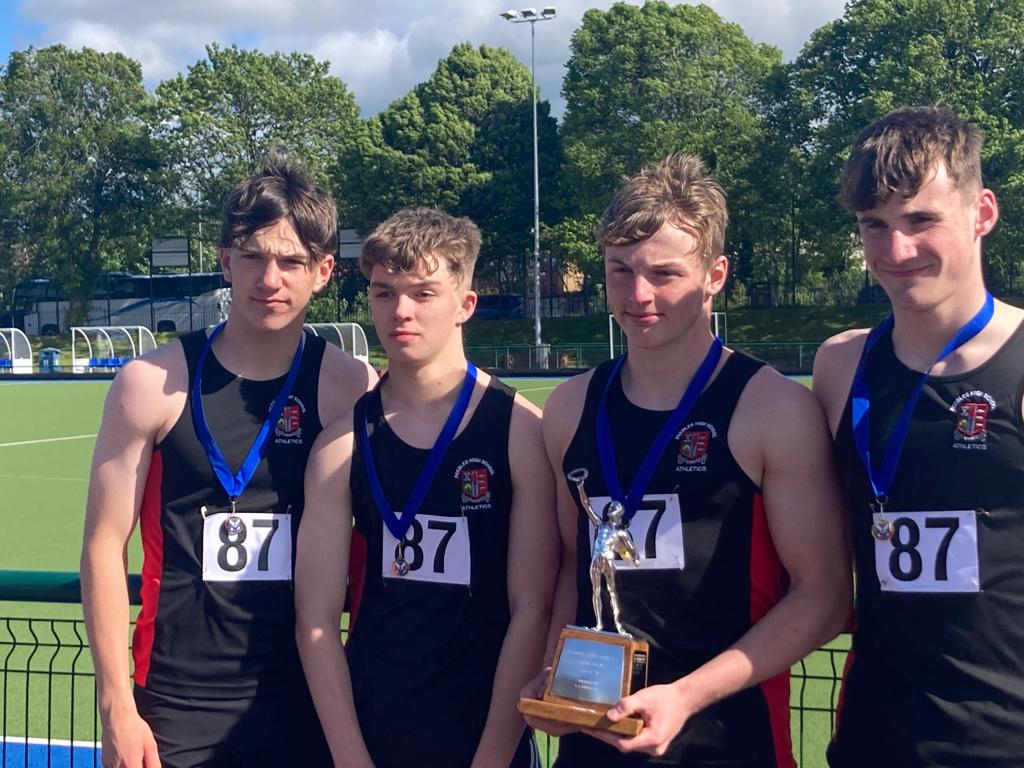 PhsHealth's tweet photo. Congratulations to our amazing relay runners. U17 boys cup, U17 girls cup,U14 girls bronze and over 15 girls 4x400m relay silver. Well done everyone. https://t.co/dsgSqAJ2JT
