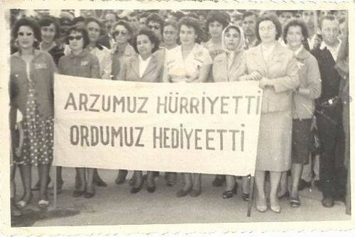 27 Mayıs 1960
...
#27Mayıs #ZamGeldi #27Mayıs1960 #Sigara