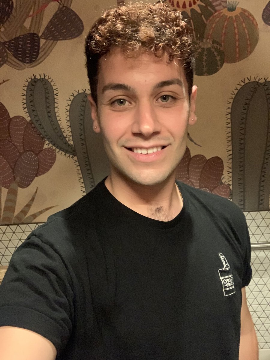 Qball95's tweet photo. 1 MONTH, 30 DAYS, 720 HOURS
I’m incredibly grateful for the new light I’ve regained within myself. I feel like me again. Each day of my journey with sobriety has shown me the power I possess, the incredible support system of friends/family I have, and of course, LOVE. #sobriety https://t.co/Gu0UCuAPgL
