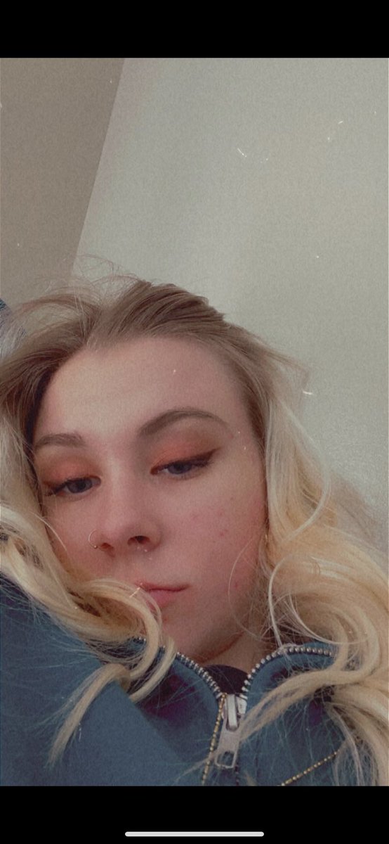 plastic_turtle's tweet photo. Idk what I’m doing here but I’m making the best of it 💁‍♀️ https://t.co/DFHD7VQhYQ