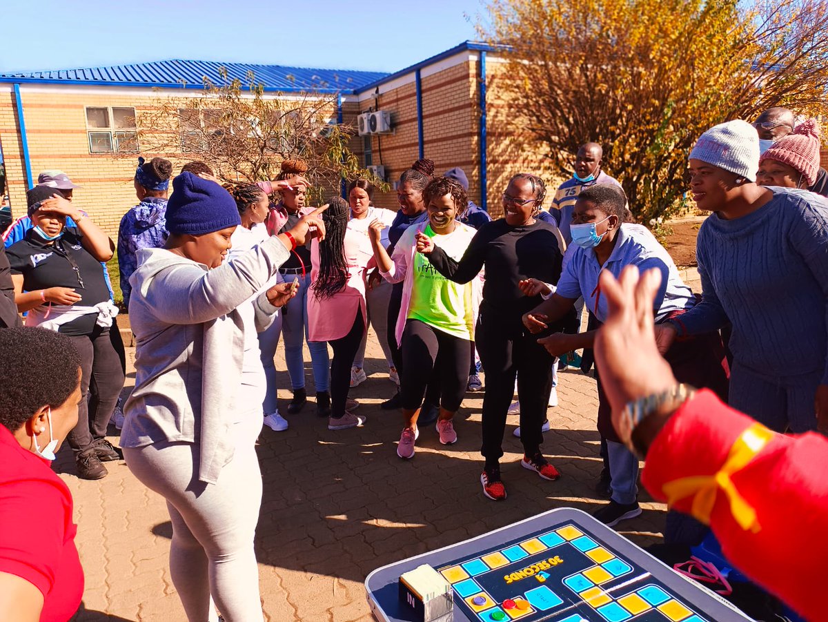 SedibengHealth's tweet photo. Levai Mbatha CHC staff early today held wellness day, promoting a healthy working environment for staff. Activities were for their physical and psychological well-being #PromotingWellness https://t.co/0qLum1kuZn