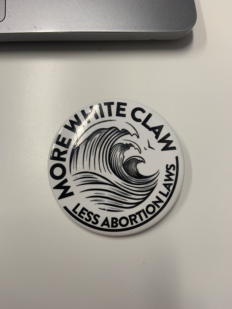 sss2437's tweet photo. #WhiteClawSZN https://t.co/FHFfeouAGs