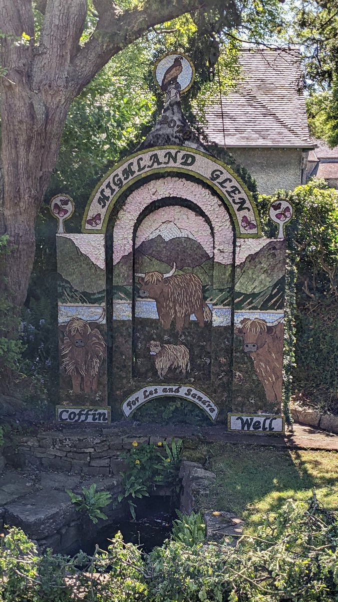 _Aussie_Rules's tweet photo. @LindaMoran_ML @adventureyogi Well done, Linda.  Requests today for more @PeakNavigation walks and more  flower walks! 29 turned out on today's walk. So there might be more Well dressing walks, too. https://t.co/QcNeGULLdY