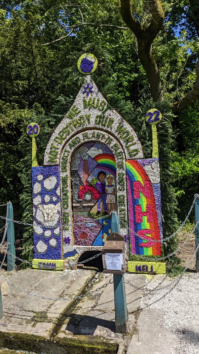 @LindaMoran_ML @adventureyogi Well done, Linda.  Requests today for more @PeakNavigation walks and more  flower walks! 29 turned out on today's walk. So there might be more Well dressing walks, too.