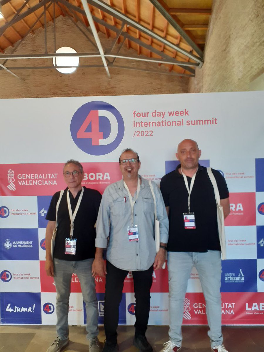 albert_ccoopv's tweet photo. Les @ccoopv_cnord continuem en aquesta interessant cimera #fourdayweek Ara en el panell 3 "Sindicats i polítiques de reducció del temps de treball" amb la participació del nostre secretari general @UnaiSordo https://t.co/lVTuDRpSko