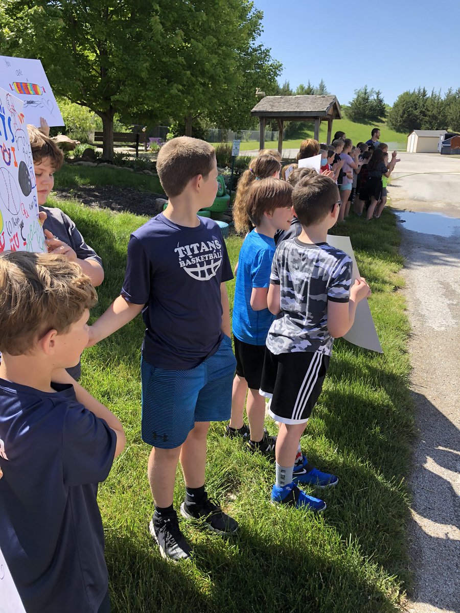 We got to show our support for the LC seniors today in the parade of excellence. #lctitanhill <a href="/TH_Principal/">Mrs. Dana Barker</a>