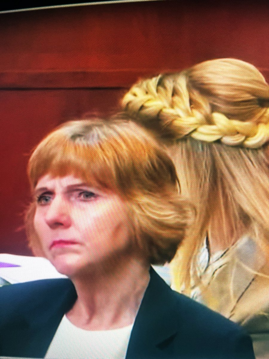 JeniJebs's tweet photo. Either Amber has punched Elaine in the cheek or she has borrowed her bruise kit… I mean theatrical makeup, I mean make up kit! Have I edited this photo? Check the metadata! #Amber #amberturd #DeppIsInnocent #JohnnyDeppVsAmberHeardTrial #Deppvsheard #turd #ElaineBredehoft https://t.co/C1sKKw1EkF