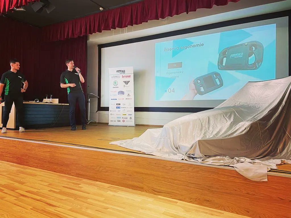 CZECH AEROSPACE Cluster tweet media