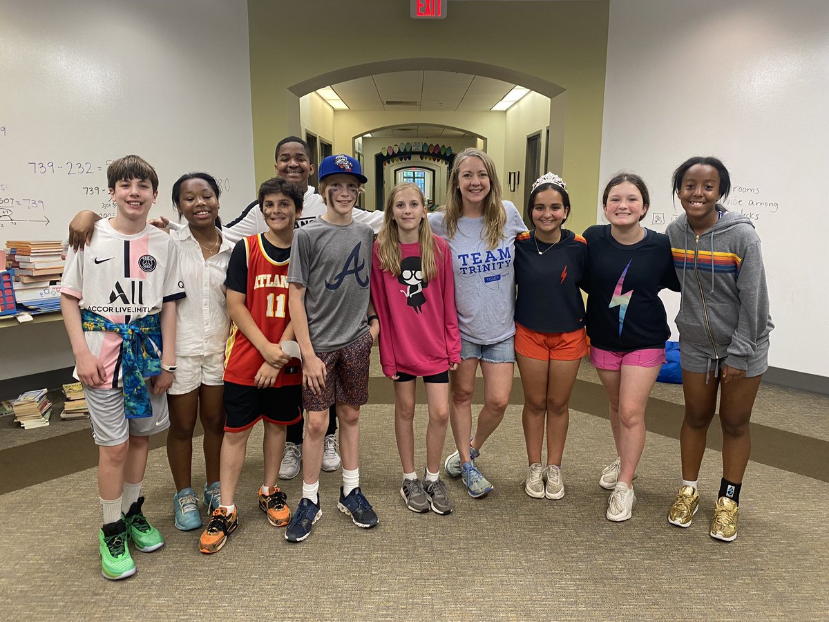 Overly4thgrade's tweet photo. I loved celebrating these awesome kiddos!! The OG OJs! #trinitylearns https://t.co/5dh1p0wd2A