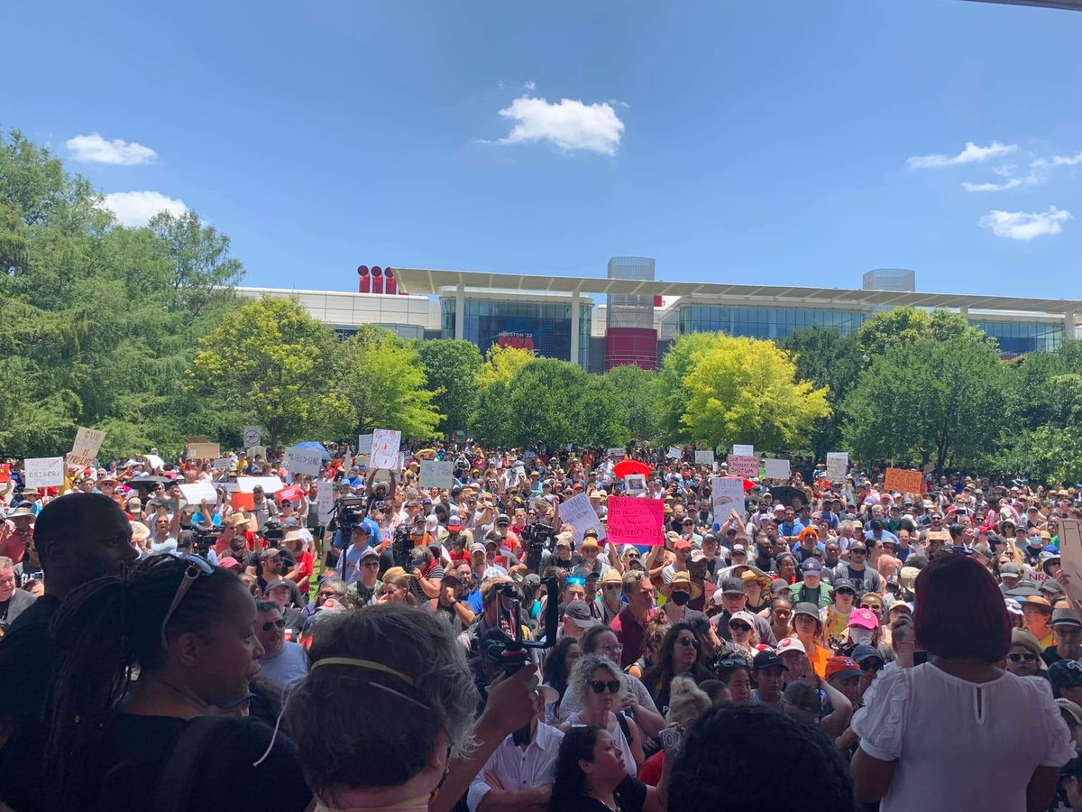 Ashton P. Woods tweet media