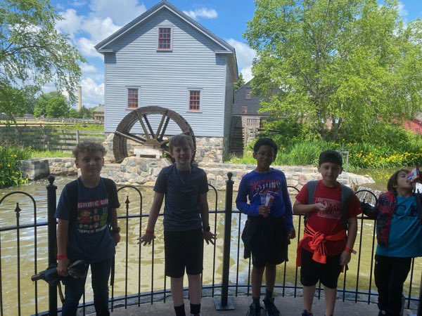 ChircoMs's tweet photo. Greenfield Village field trip was so much fun! #learninghistory #warh https://t.co/FtWDjWVZER