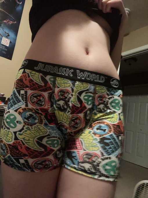 a little shaky today, but still loving my dino boxers💕i have a set of 4☺️ hoping we can start posting