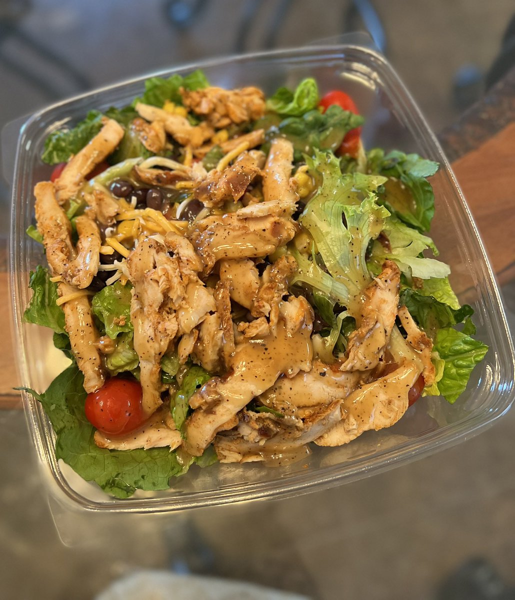 After workout meal Chick-fil-A Spicy Southwestern Grilled Chicken Salad with Apple Cider Vinaigrette Dressing! I could eat this all day! #postworkoutmeal #healthyfood #fitnessfood #ﬁtness