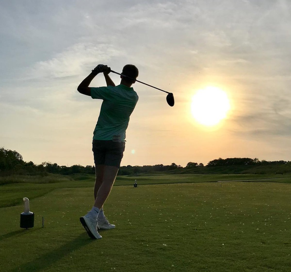 PatchEngland's tweet photo. This summer I am interning with @Titleist working as a Golf Ball Specialist in the Chicago market. I am also enrolled in the @UISportRecMgmt field experience course where I will be updating you guys throughout my internship. It is going to be a great summer! #UISRMatwork https://t.co/S4pSquDeF1