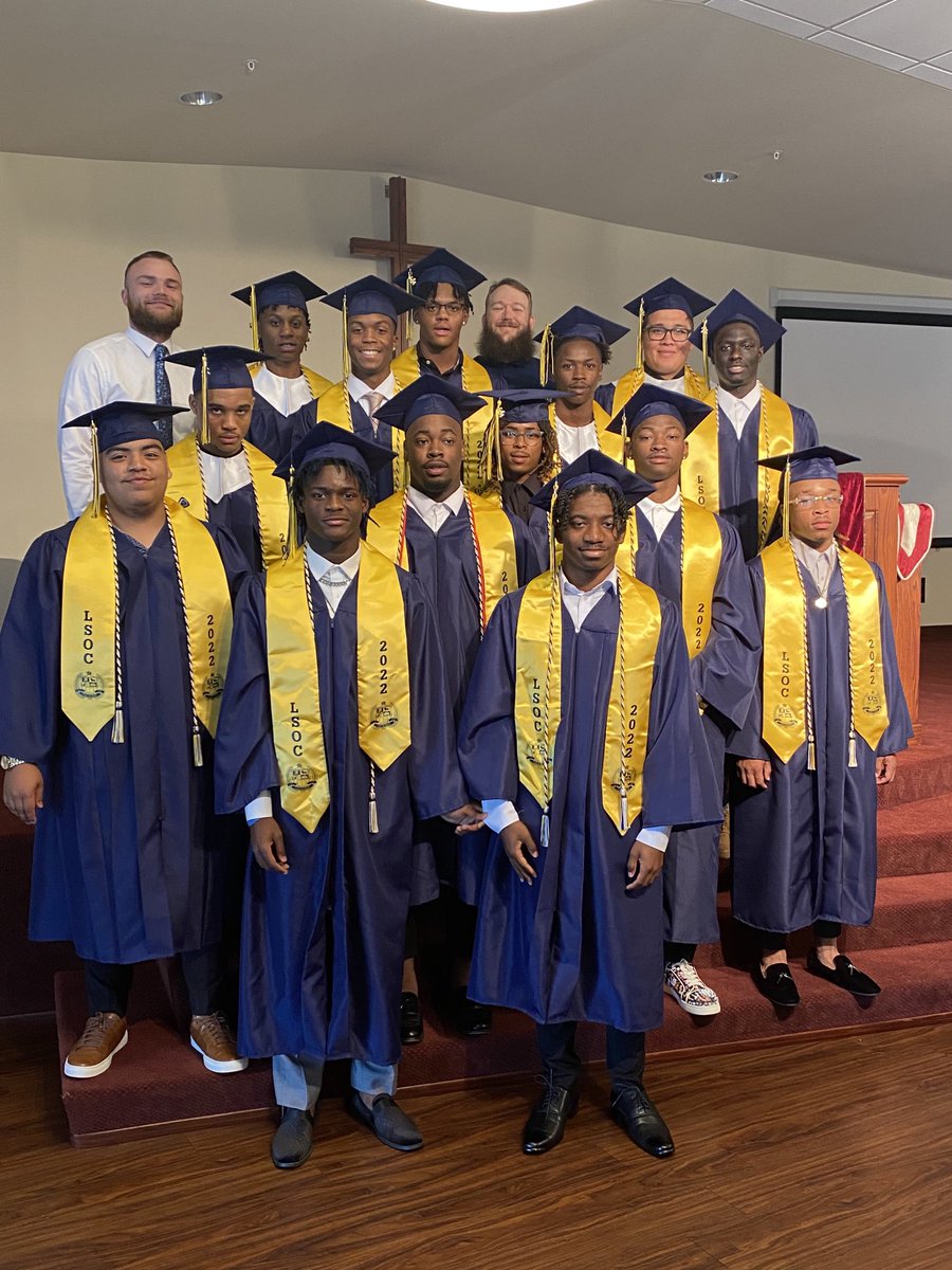 This is what really matters, why we do what we do, and why we hold each other accountable everyday. So proud of these ⁦<a href="/LSOCFootball/">LSOC Football</a>⁩ seniors on graduation day! Big things ahead for all of these guys! ⁦<a href="/CoachLuciusHow/">Lucius Howington</a>⁩ #Compete