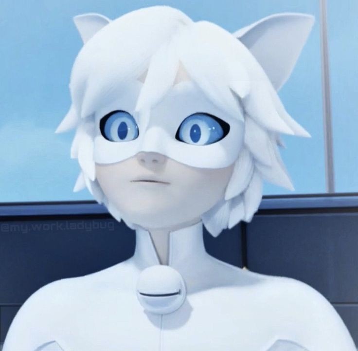 Кажется, мне идут голубые глаза...