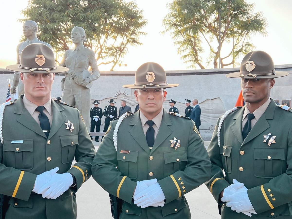 OCSheriff's tweet photo. Last night we gathered with our brothers and sisters from agencies across the County to honor the 53 officers and deputies who were killed in the line of duty throughout our county’s history at the 2022 Orange County Peace Officers’ Memorial. https://t.co/Kx11C9f7II