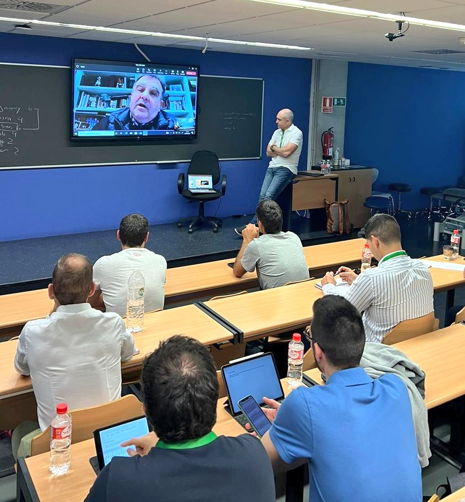 ✅️ Estrategias de prevención y mejora del rendimiento con fisioterapia invasiva en el deporte, con Fermín Valera <a href="/ferminvalera/">Fermín Valera</a> 

✅️ Diagnóstico diferencial por imagen del dolor lumbar. Visión integrada neurocirugía-fisioterapia, con Juan Calatayud y Jesús Segura León.