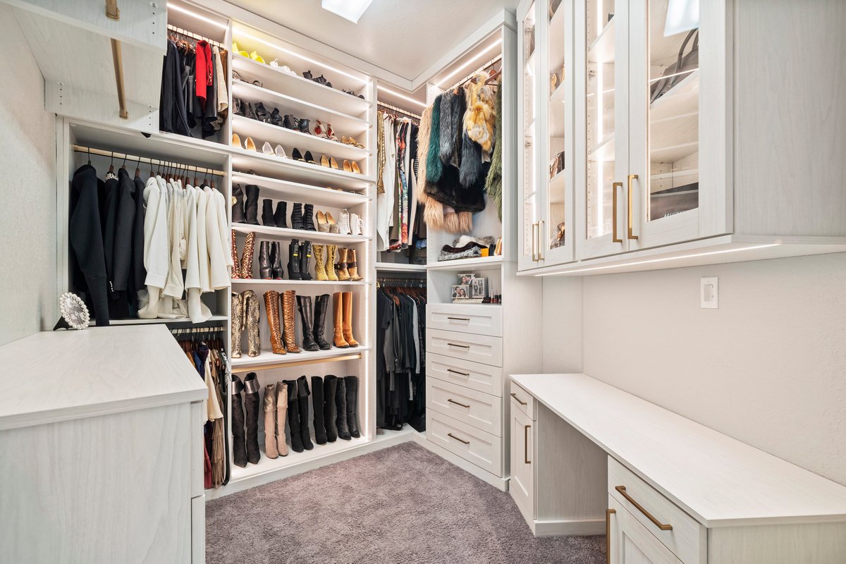 Every closet starts with a dream.  Imagine stepping into your own dream closet.  What do you see?  We help those dreams come true and provide the expertise required to fulfill those dreams.  Display everything the way you want.  Consult with us today: bit.ly/3MWXlTZ