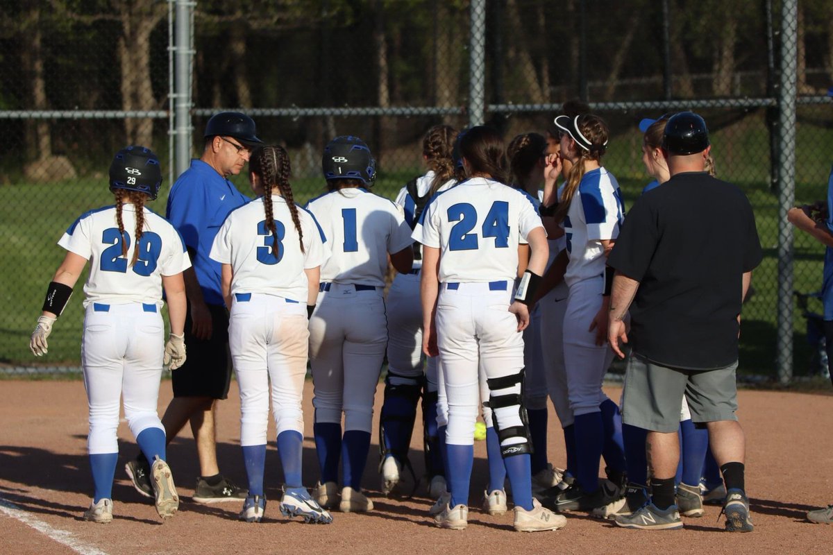 BHSLadyDevils's tweet photo. 🚨# 1 seed Batavia will play #2 seed Waterloo in the sectional final Saturday 5/28. Game will be played in at Webster Schroeder HS at 11am. There will be a gate fee. I will do my best to keep our page updated each inning, for those who can’t make it. 
#LETSGOGIRLS 💙🤍🖤🥎 https://t.co/tdE3YN3HNZ