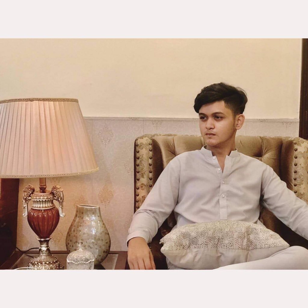 110HussainRizvi's tweet photo. This young boy lost his life just on a road rage? Where are we heading?
Tolerance level is zero...

His killers comes from an influential family. Let's ensure the justice is served and the least we could do is to raise voice for this young lad. 

#JusticeForJazlan https://t.co/iIlN85nT1g