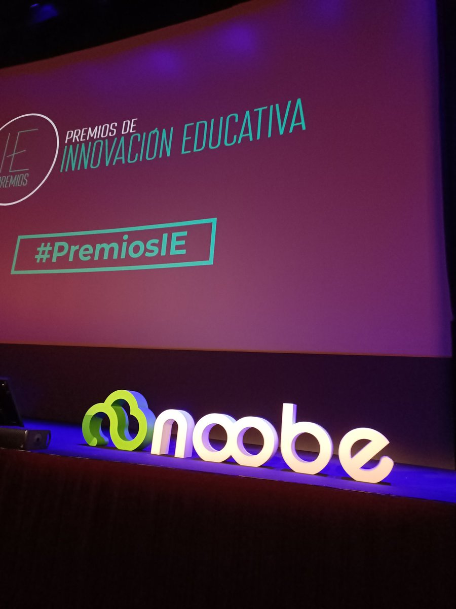 Disfrutando de los IV #PremiosIE en el <a href="/TeatroGoya/">TeatroGoya</a> de mano de la #FundacionTrebolEducacion y de <a href="/EIMConsultores/">EIM Consultores</a> conducida por <a href="/marcvidal/">MΛRC VIDΛL</a>.👏 Gracias a <a href="/ManuelLlorensG/">Manuel Llorens</a> por enseñarnos a aprender cómo en un viaje 🛩️ y a @EmilioT1978 por impulsarnos a ser agentes de transformación💡