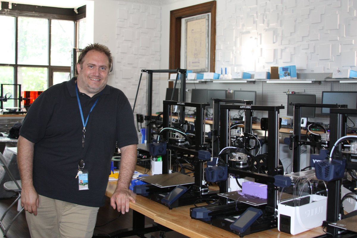 AmyPaulin's tweet image. The Westchester Torah Academy @WestchesterTA facility is amazing, and a model for 21st century learning. Thank you for the in-depth tour and conversation. Mazeltov! #jewishlearning #torahstudy #westchestertorahacademy #newrochelle #STEMeducation