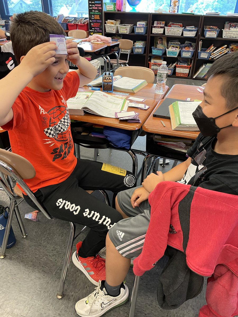 jcsulli77's tweet photo. Ss pushing their knowledge of math vocabulary by playing ‘Headbands’ style game #mathgames #funwithmath #contentareavocabulary @ps50si @SIBOD31 @NCTM https://t.co/URyfXEjjDw