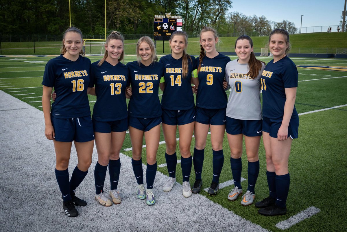 SalineGSoccer's tweet photo. Happy last day of school to our seniors Lara, Paige, Abby, Jessi, Emily, Reese and Emma! #foreverahornet๐๐๐ https://t.co/X95URi1GsU