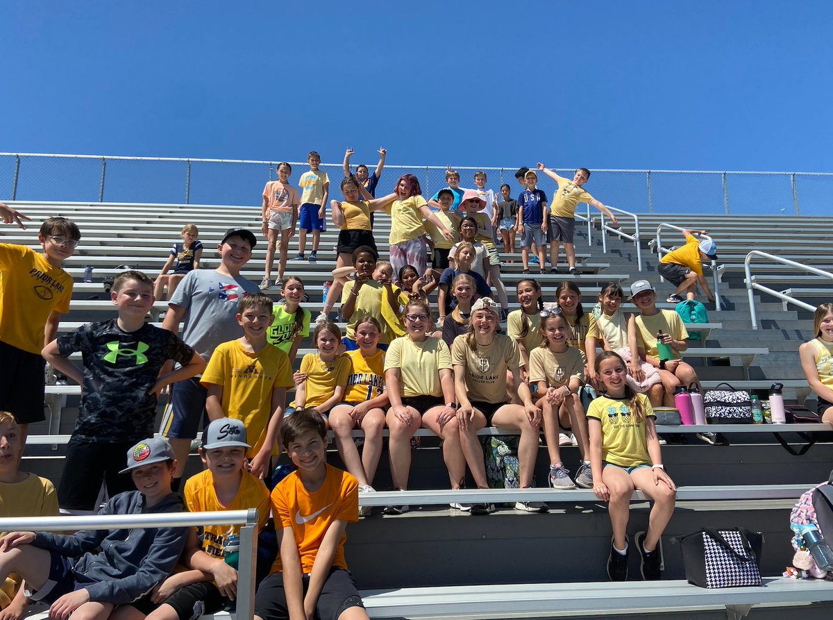 JeffersPondPLS's tweet photo. A PERFECT day for the #PLSAS Grade 5 Track and Field Day at #PLHS. Thank you @Koppang_Michael, and other elementary PE teachers, for coordinating! Love the new format of intermingling the schools. @ISD719 https://t.co/zWGwku799t