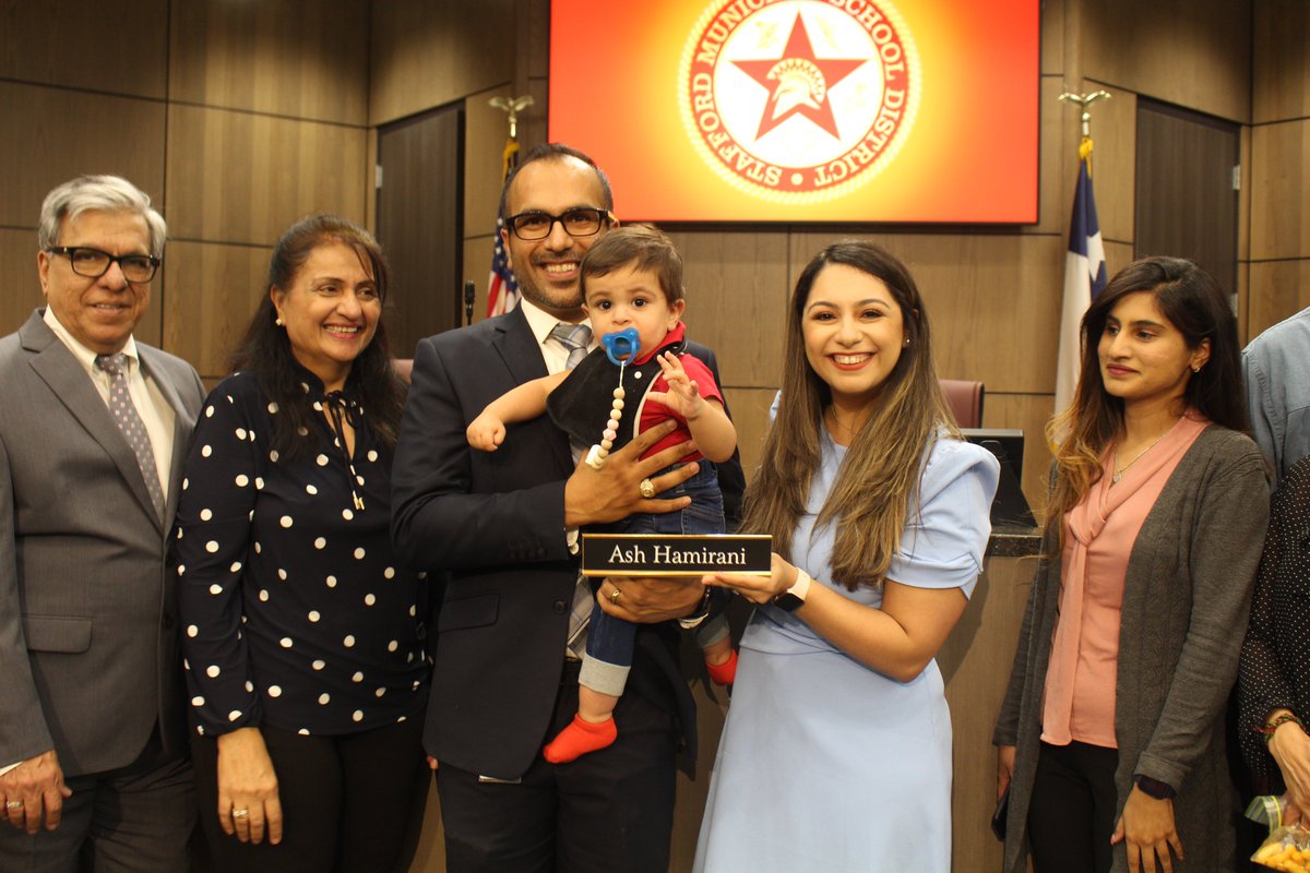 StaffordMSD's tweet image. On 5/16, the #SMSDBoard of Trustees reviewed the official canvass results from the @CityofStafford general election. For the first time in the district&apos;s 40-year history, there are currently 3 board members who are #SMSDAlumni #StaffordTX

Read more: staffordmsd.org/meet-stafford/…