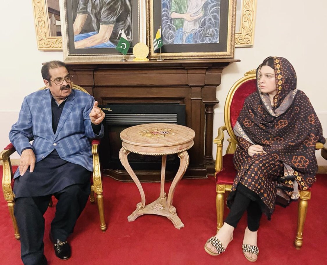 Met with #MishaalHussainMalik wife of detained #Kashmiri Hurriyat Leader #YasinMalik on fake cases.We will continue our efforts on every possible forum available to get this fabricated conviction quashed. Once again #Salute #YasinMalik for his struggle for #FreeKashmir.