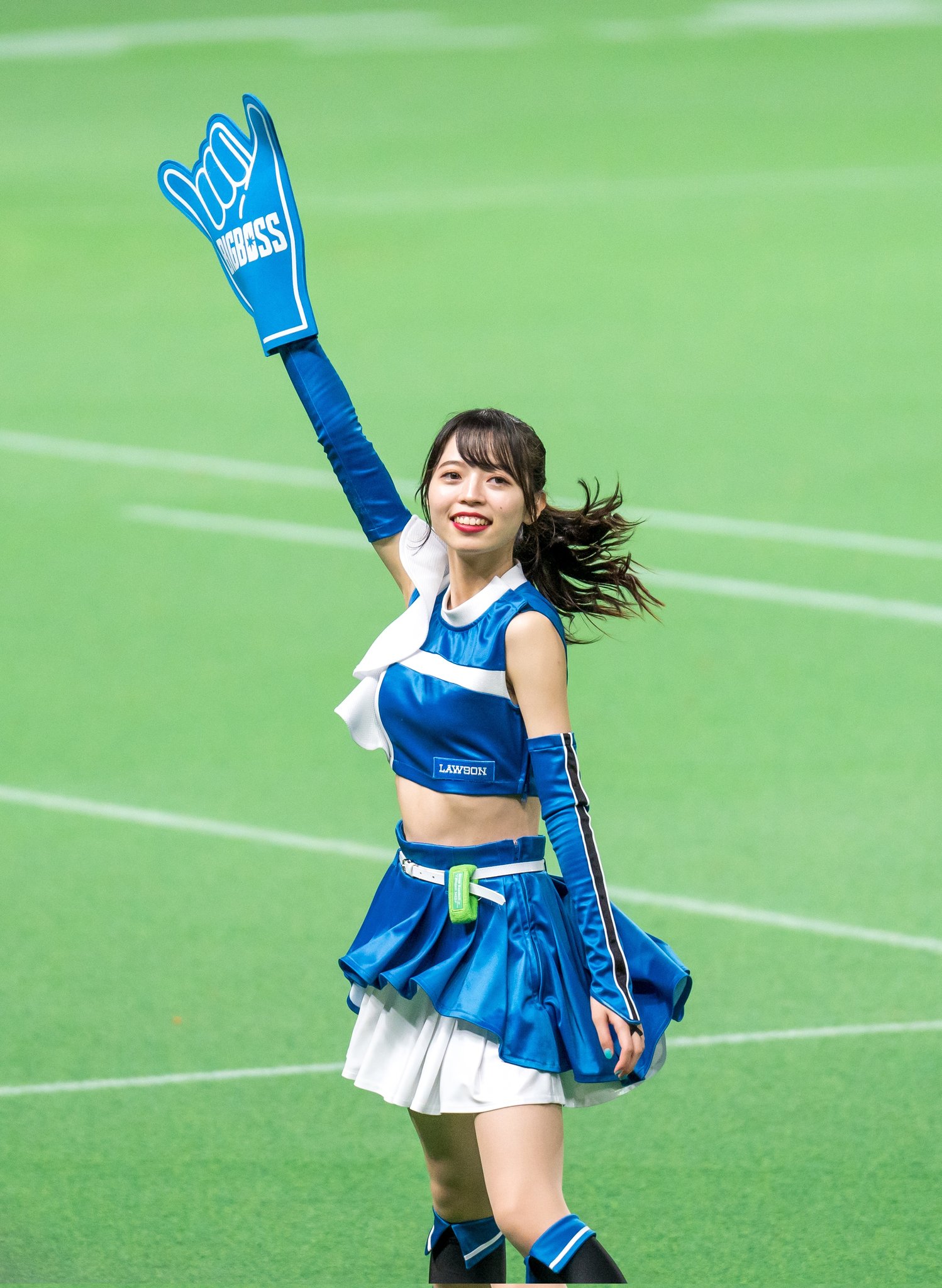 新商品!新型 ファイターズガール 塩澤美咲 リアルトレカ きつねダンス