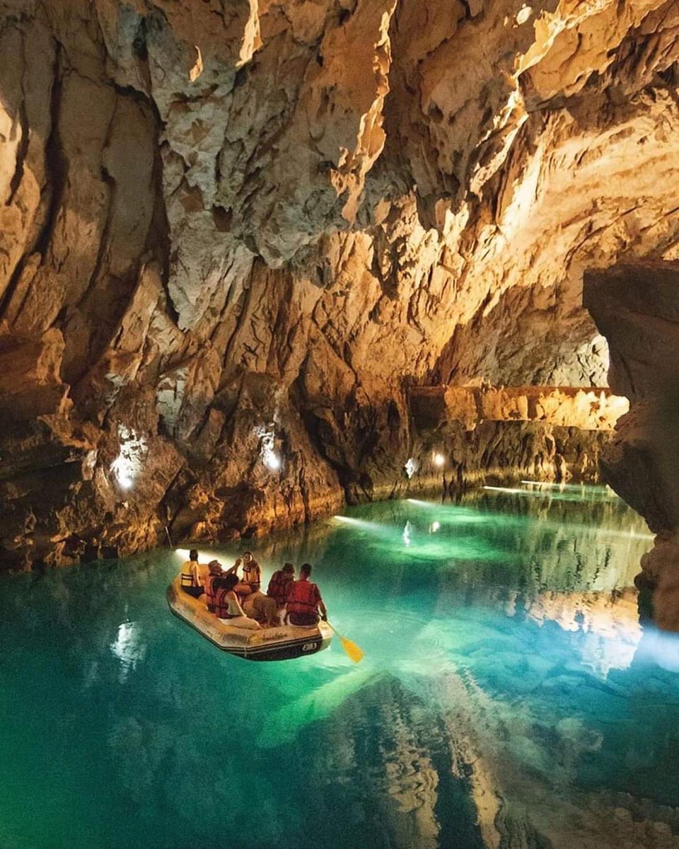 must_travel's tweet photo. Altınbeşik Cave National Park, #Turkey. #travel #musttravel https://t.co/UNt8Kf4Lbo