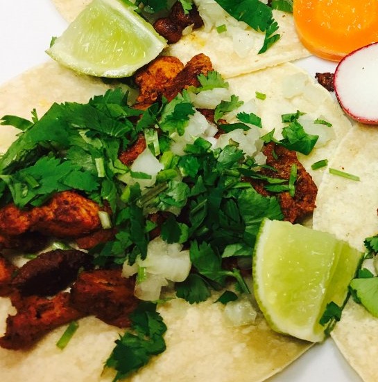 cancunfiest_fr's tweet photo. Fridays are always improved with tacos! ❤️
-
Order your favorite alcoholic drinks and meals for carryout or delivery ▶️ https://t.co/pKPCcubzcV
Drive-Thru available! 
. 
.
#CancunFiestaFresh #Tacos #Eeeats #Foodstagram #KansasCityMO #KansasCityEats https://t.co/ayS5vHHZOP