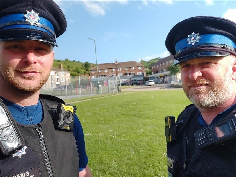 KentPoliceDover's tweet photo. The #ProblemSolvingTaskForce has joined up with #DoverCommunitySafetyUnit today for joint patrol in #Buckland to help tackle anti social behaviour #VisablePresence ๐ฎ๐ผโโ๏ธ๐ฎ๐ผโโ๏ธNH https://t.co/JlaQd6wcl6
