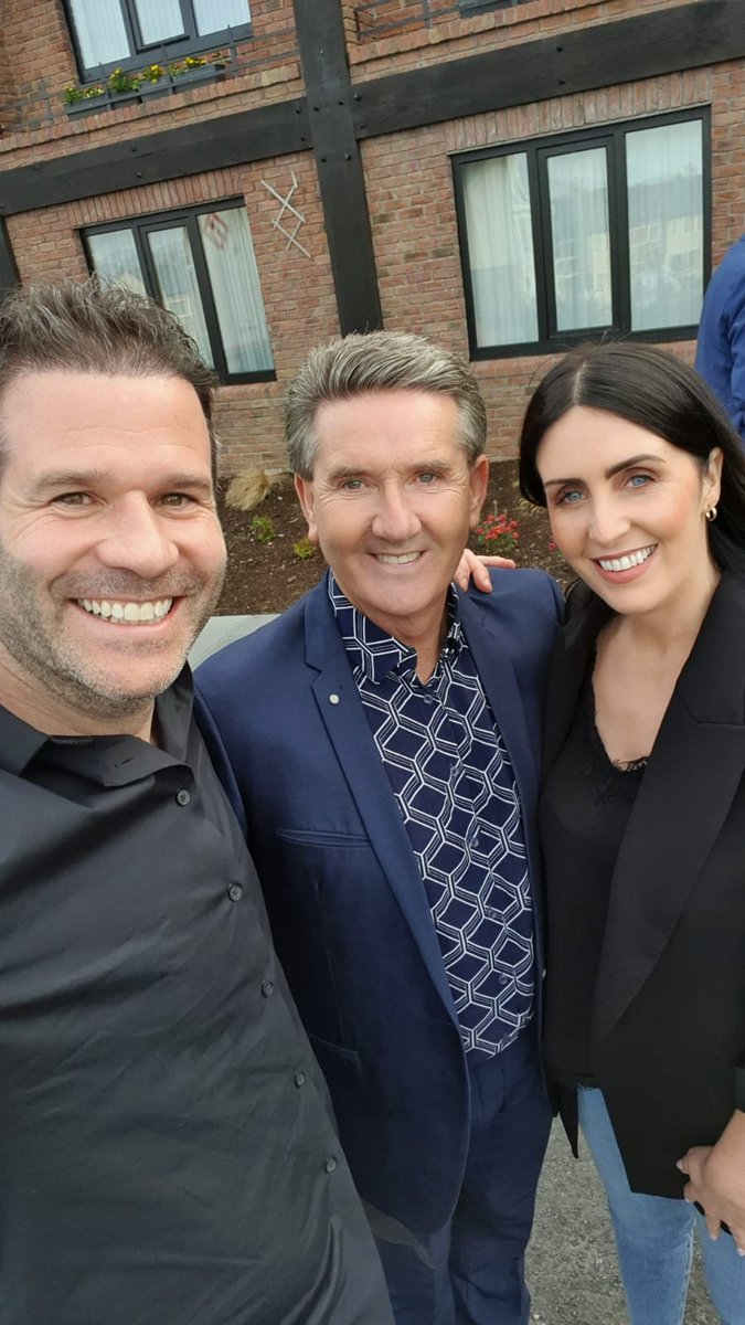 Enjoying the company <a href="/ErrisCoastHotel/">Erris Coast Hotel</a> <a href="/jessodonnell/">Jessica Ní Dhomhnaill</a>