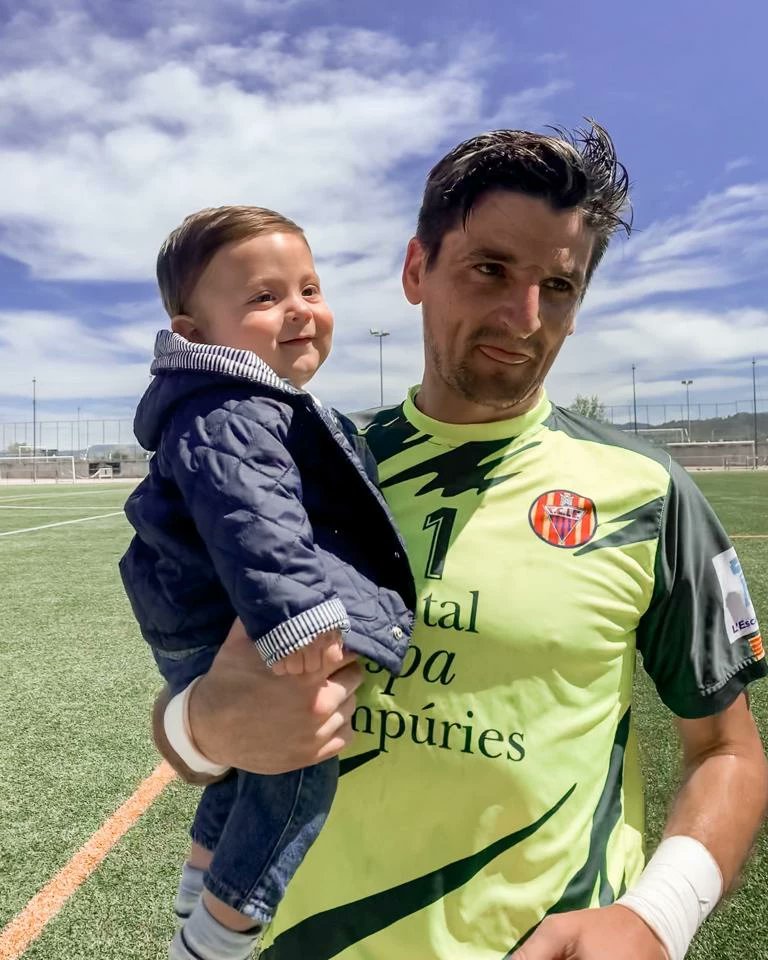 Albert Quintanas tweet media