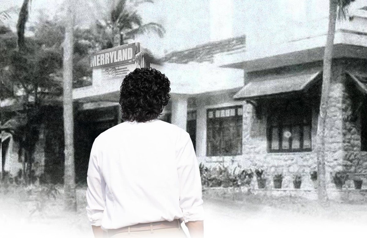 Thank you all for the love &amp; wishes 😊😊

Vineeth, Suchi akka, Situ, Appu, Divya, Aju, Noble, Ammu, Darshana , &amp; our entire team of #Hridayam 🤗🤗🤗 
@HeshamAWMusic: Our rockstar .. You got more to go 🎊🎉
Thank you Jayaram brother for sending this pic ❤️