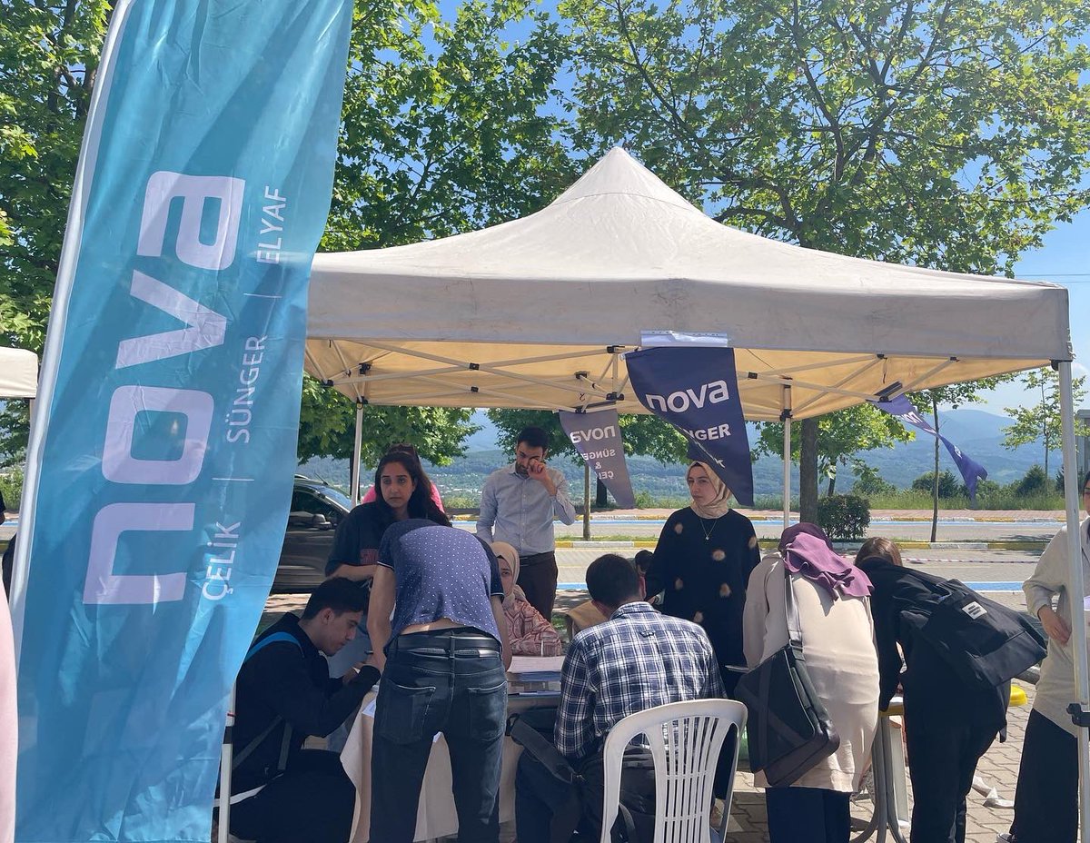 TeknolojiSubu's tweet photo. Fuat Sezgin Salonunda Eczacıbaşı, ASAŞ, Rektörlük Konferans Salonunda Remley firmasının konuşmalarıyla başlayan seminer,Migros,RES, GLK Proje Yönetimi,Tekyaz,Robo Otomasyon,DOMİOSB firmalarının sunumları ile devam etti ve Prof. Dr. Zekai Şen’ın konuşmasıyla son buldu. https://t.co/GsYiT2v7lA