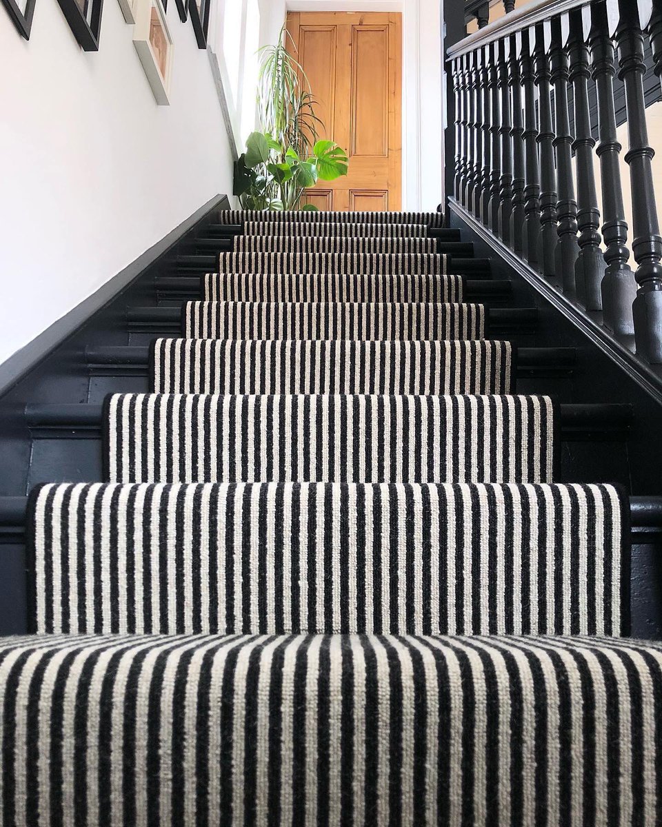 GWRetailPark's tweet photo. Made you stair 👀  Featuring the Ultra Striped Carpet in City Stripes 🌆 

📸 @Carpetright 

#Stripes #Stairs #HomeDecor #HomeInspo #glasgow https://t.co/wlHn0Le46h