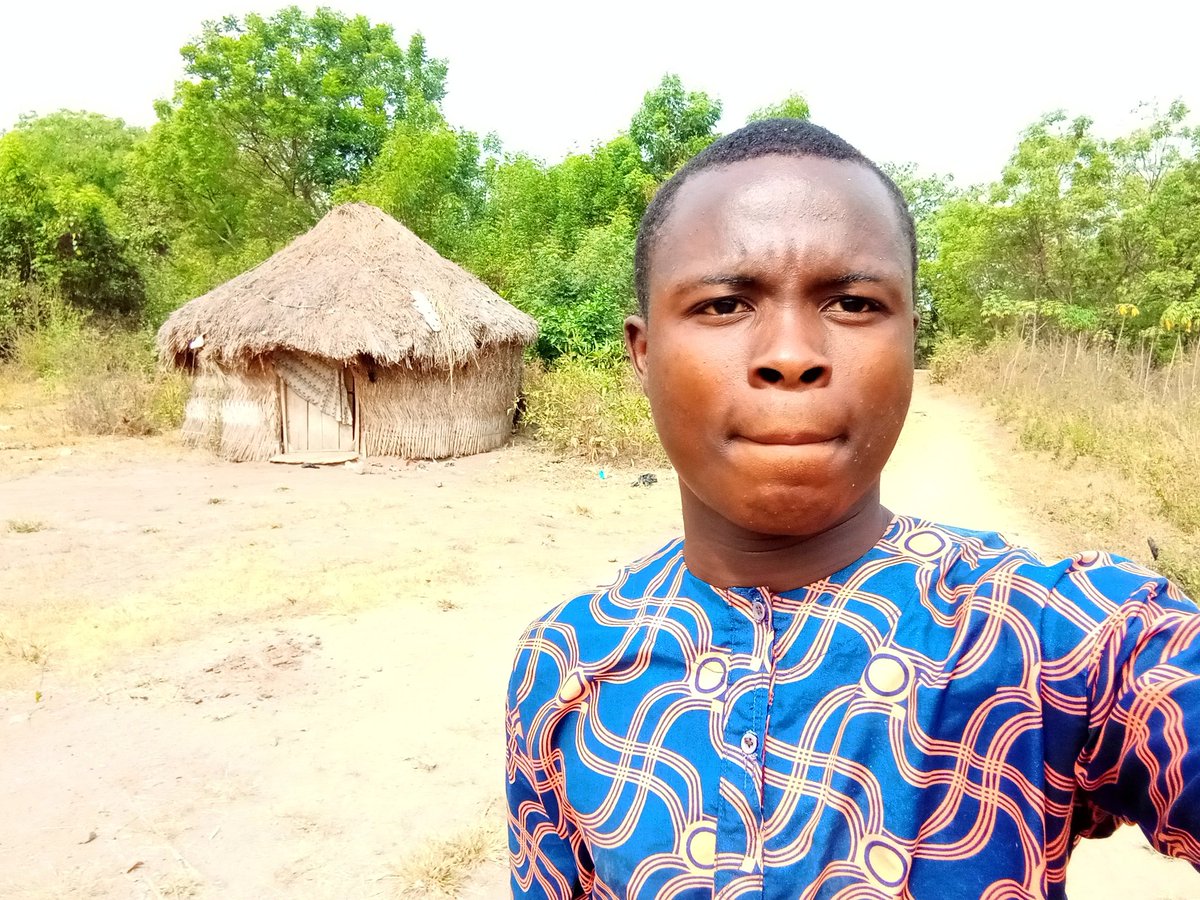 Adeseunadegoke1's tweet image. Ïsé àgbè, ïsé ïlè wä....🙂(A Yoruba saying roughly translated as &apos;farming our heritage&apos;).#Farming #LifeOfAFarmer #TractorOperator  #Agriculture #FarmOperations #Weeding #FarmingActivities #HowItIsGoing