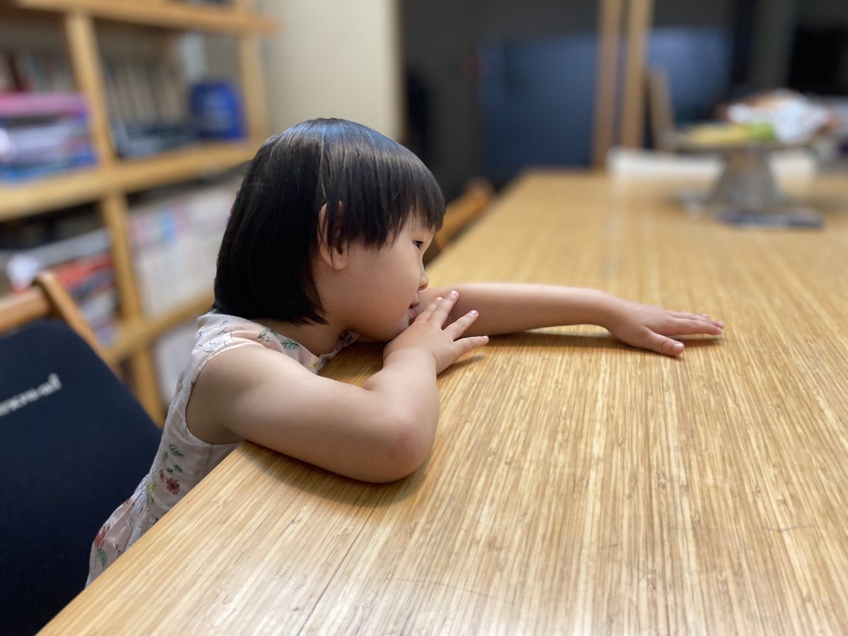 R_Of_Camera's tweet photo. 🌿 這麼喜歡看頑皮豹卡通^
#裙子#想母親 https://t.co/PLtPLvGClA