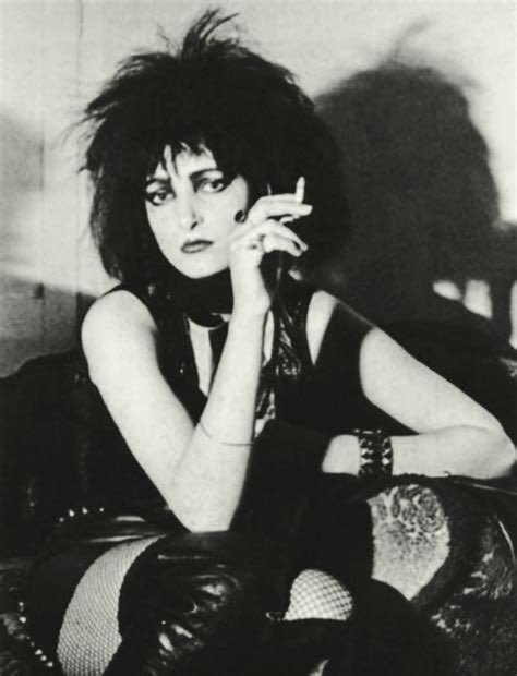 Happy 65th birthday to iconic singer / smoker Siouxsie Sioux! 