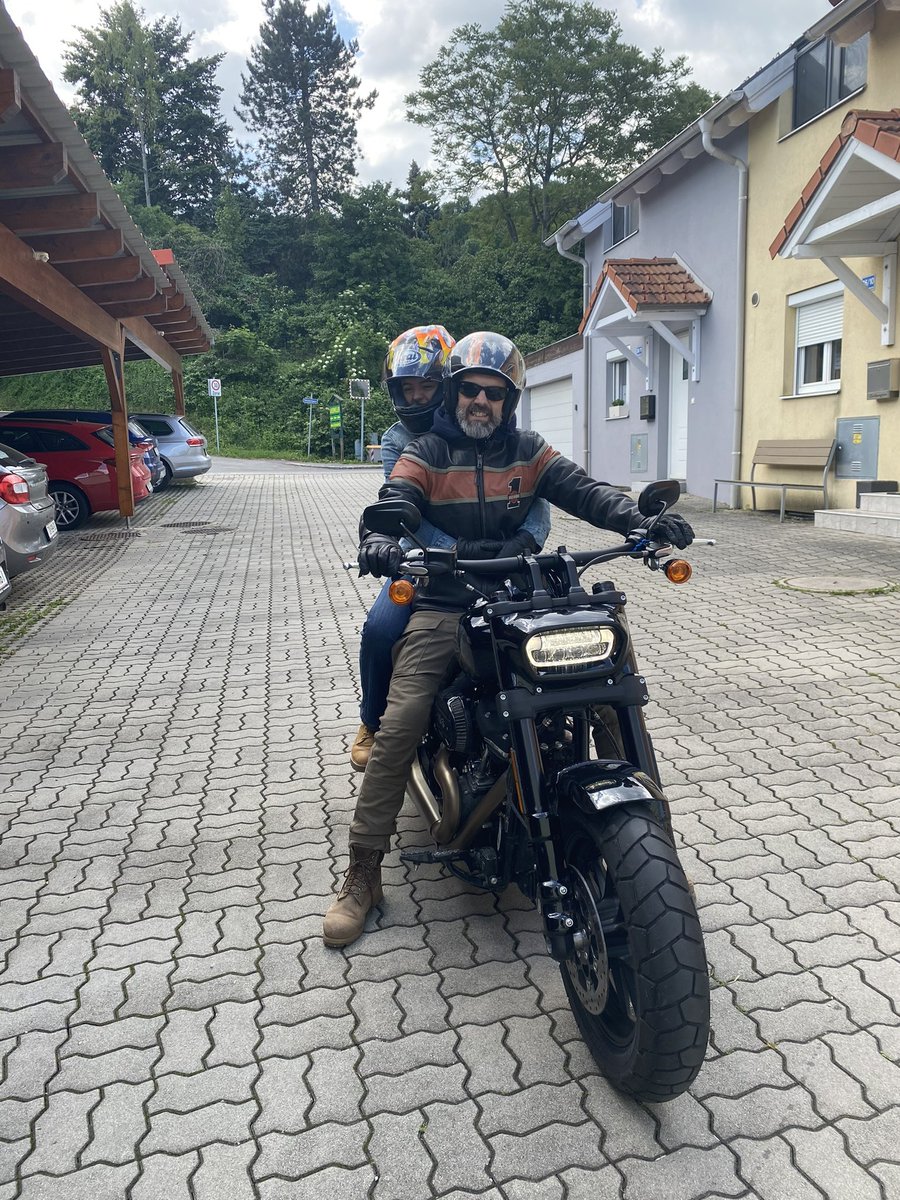 On Tuesday I’ll be leaving VMware after 13 years to join <a href="/Microsoft/">Microsoft</a> and support customers on #Azure Data &amp; AI topics. So excited.
In order to disconnect I rented a Harley. Awesome experience.