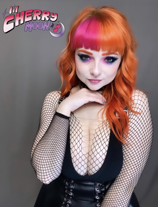 The perfect anime girlfriend doesn&rsquo;t exist&hellip; https://t.co/EDIRBuRirR