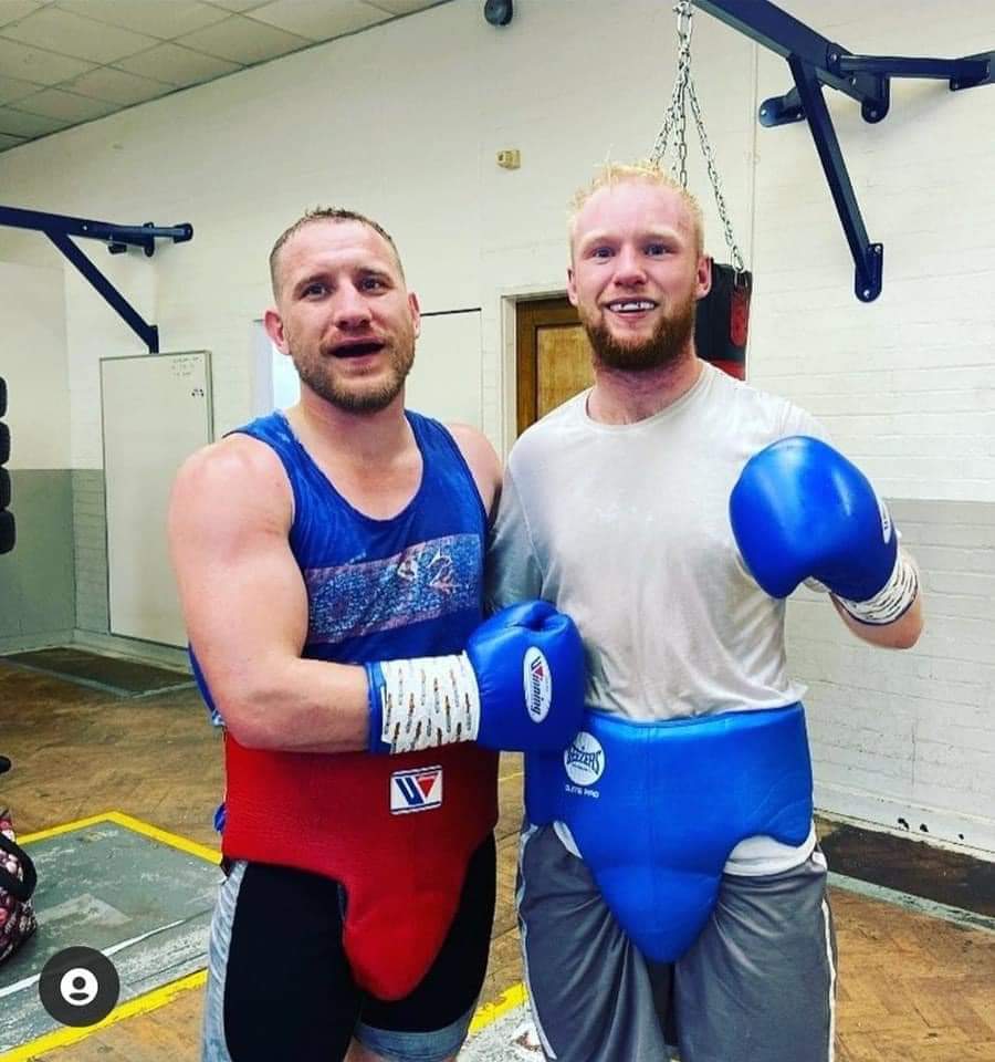 Please to sponsor local boxer Mikie Weberkane.