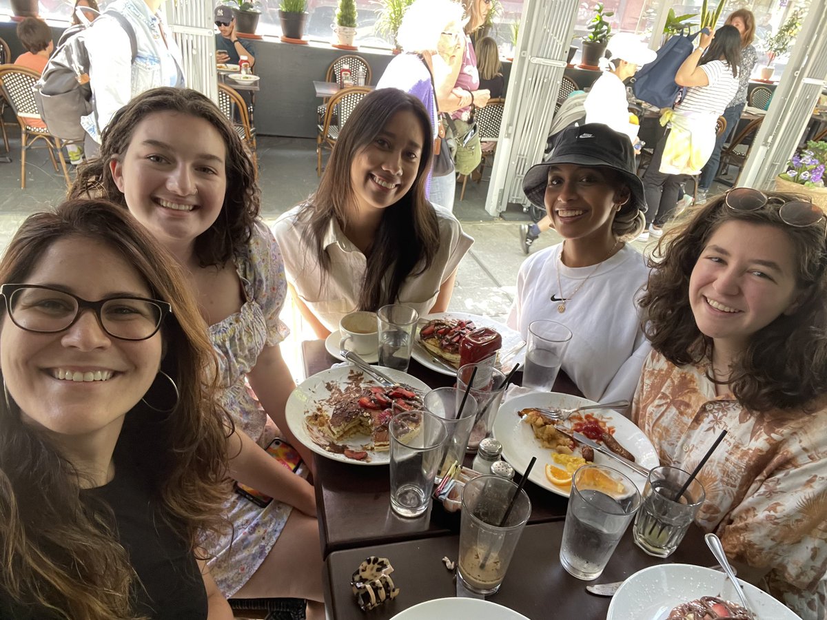 Brunched with the best team! This trip wouldn’t have happened without all these lovely people 💙 #CJCxNYC